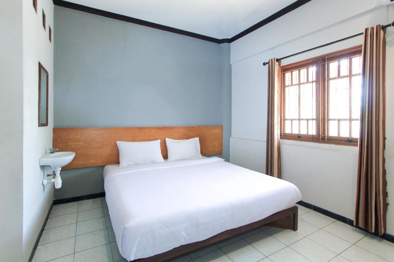 Santo Guest House Tropodo Brebek Buitenkant foto