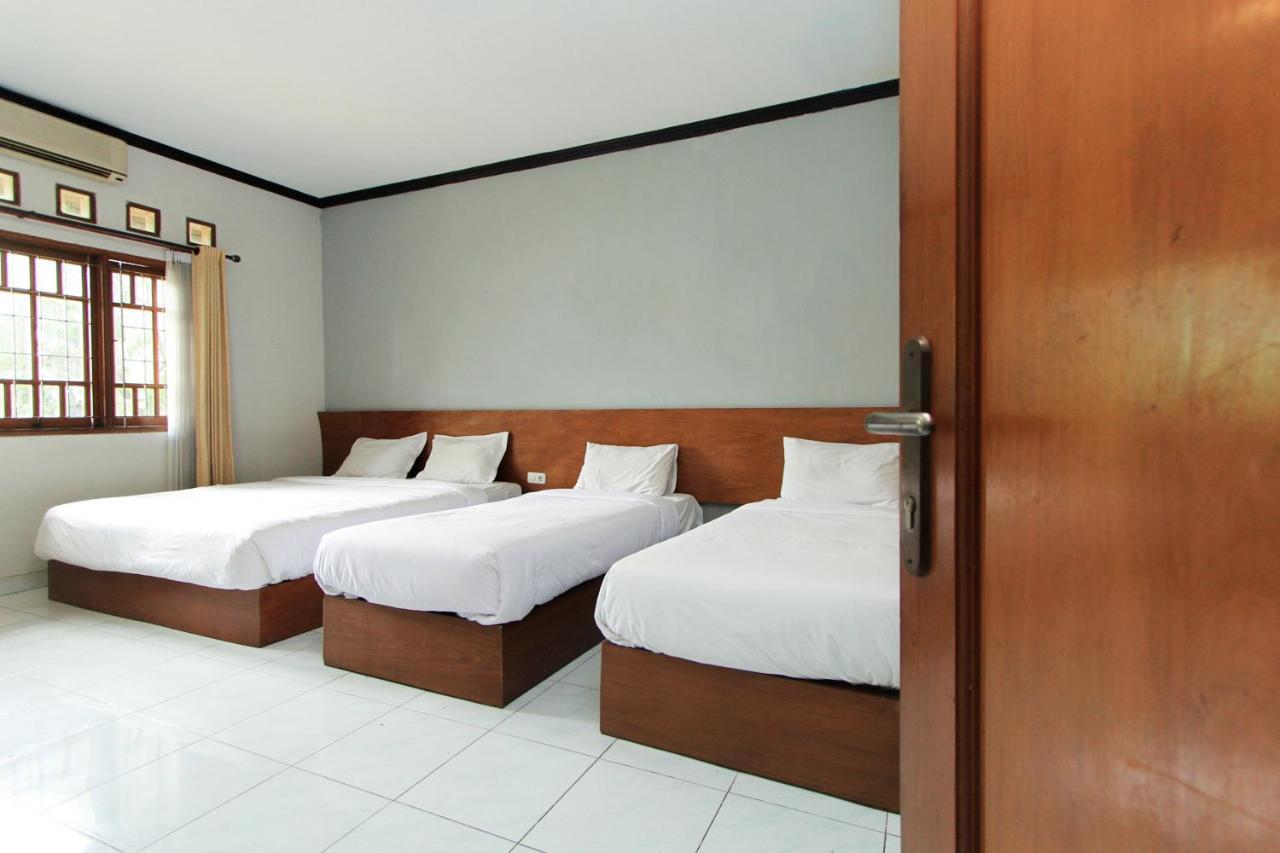 Santo Guest House Tropodo Brebek Buitenkant foto