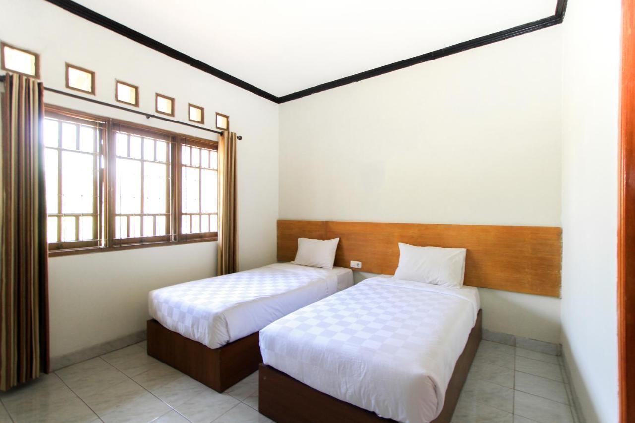 Santo Guest House Tropodo Brebek Buitenkant foto