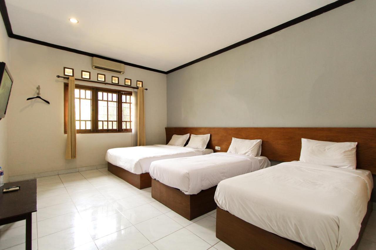 Santo Guest House Tropodo Brebek Buitenkant foto