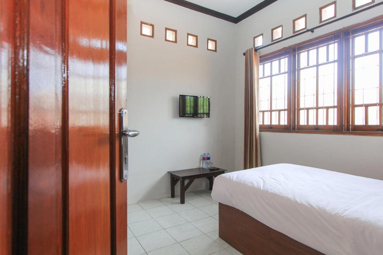 Santo Guest House Tropodo Brebek Buitenkant foto