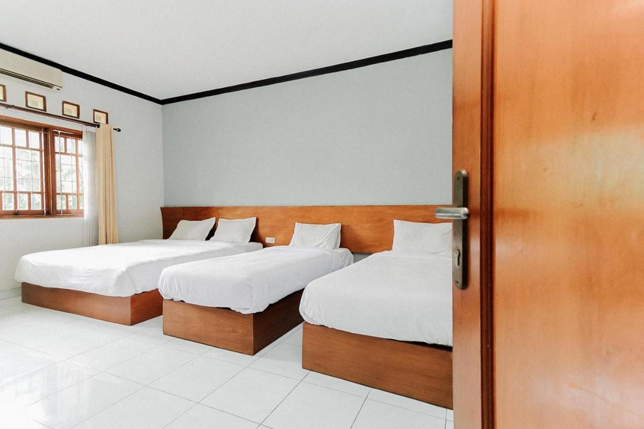Santo Guest House Tropodo Brebek Buitenkant foto