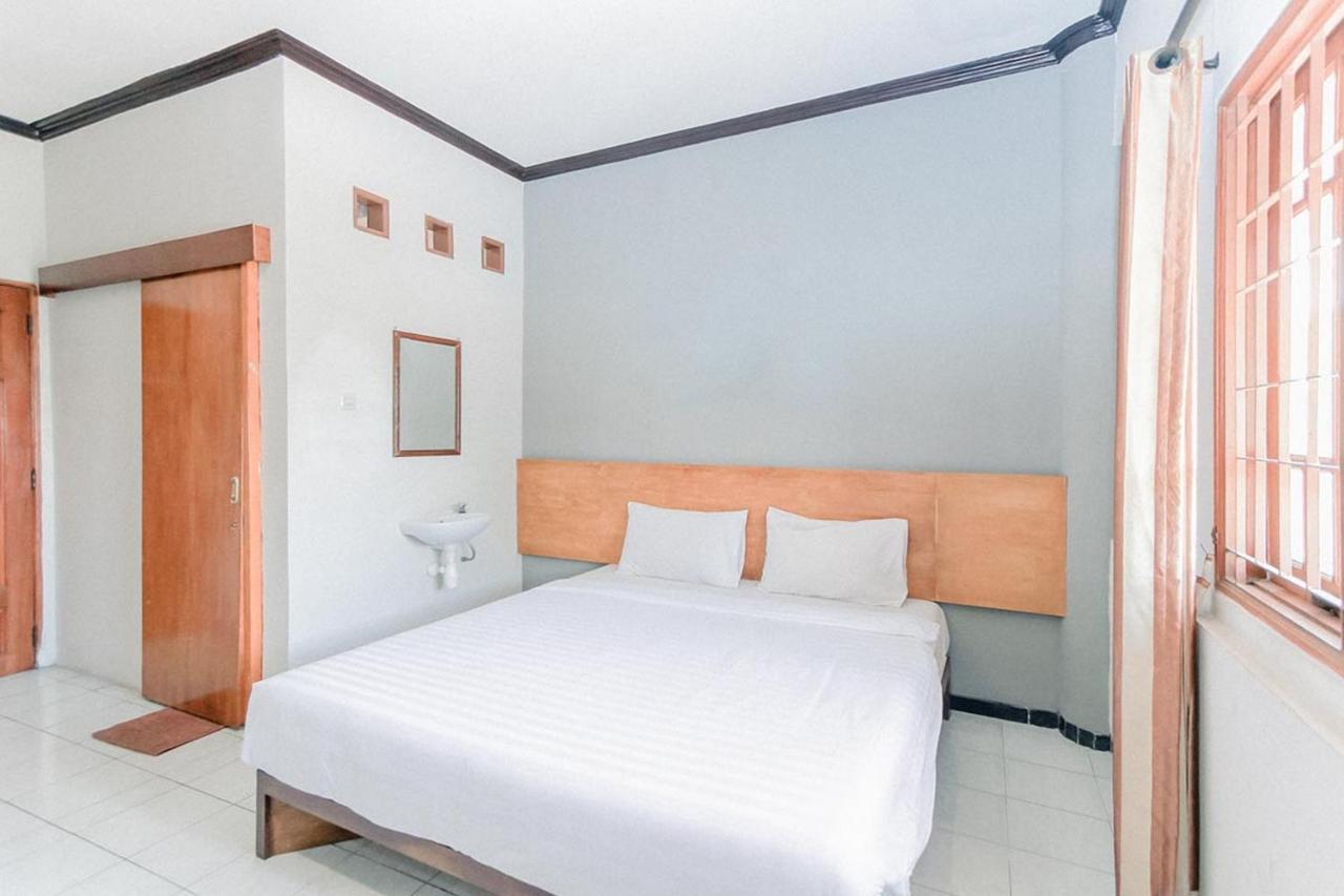 Santo Guest House Tropodo Brebek Buitenkant foto