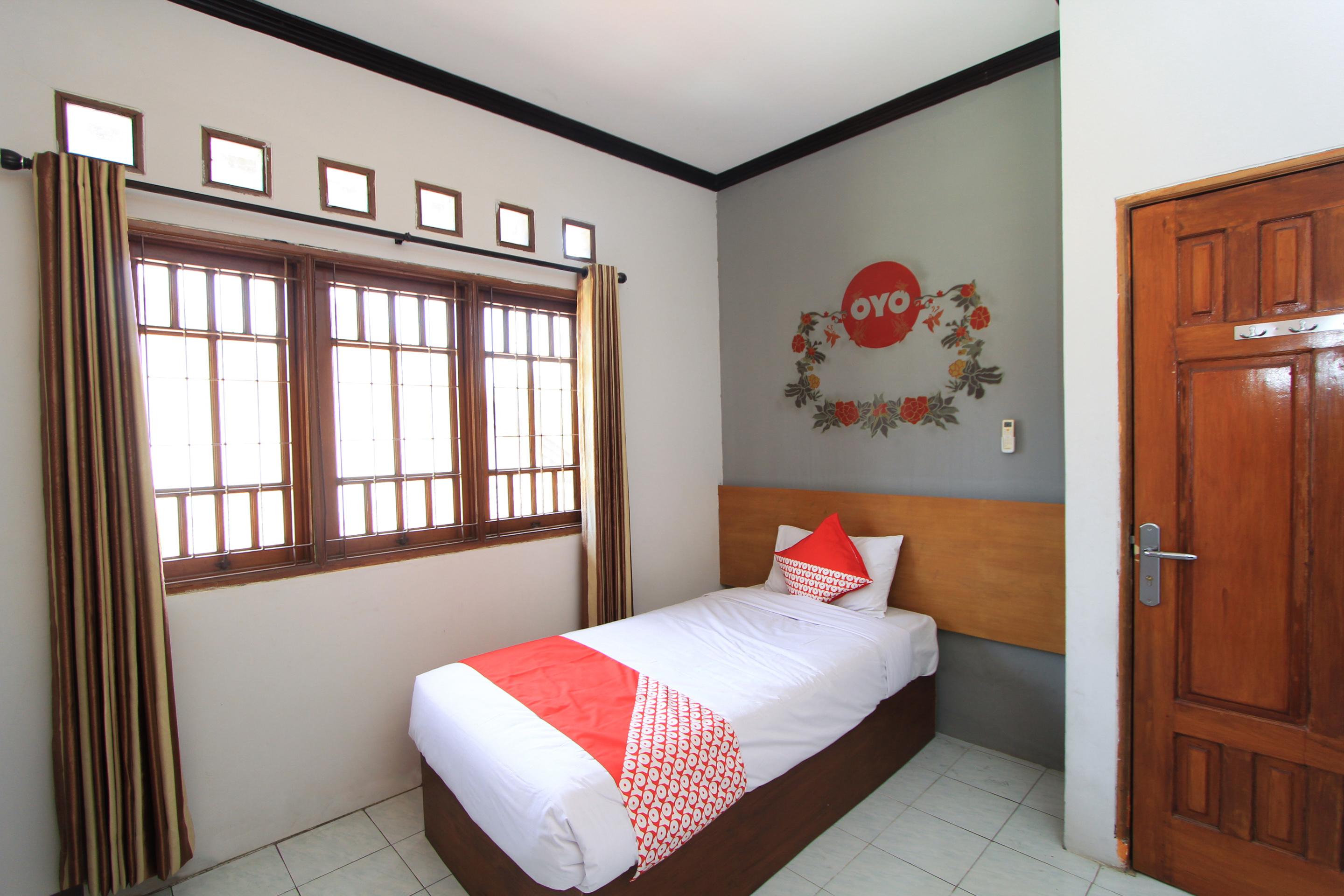 Santo Guest House Tropodo Brebek Buitenkant foto