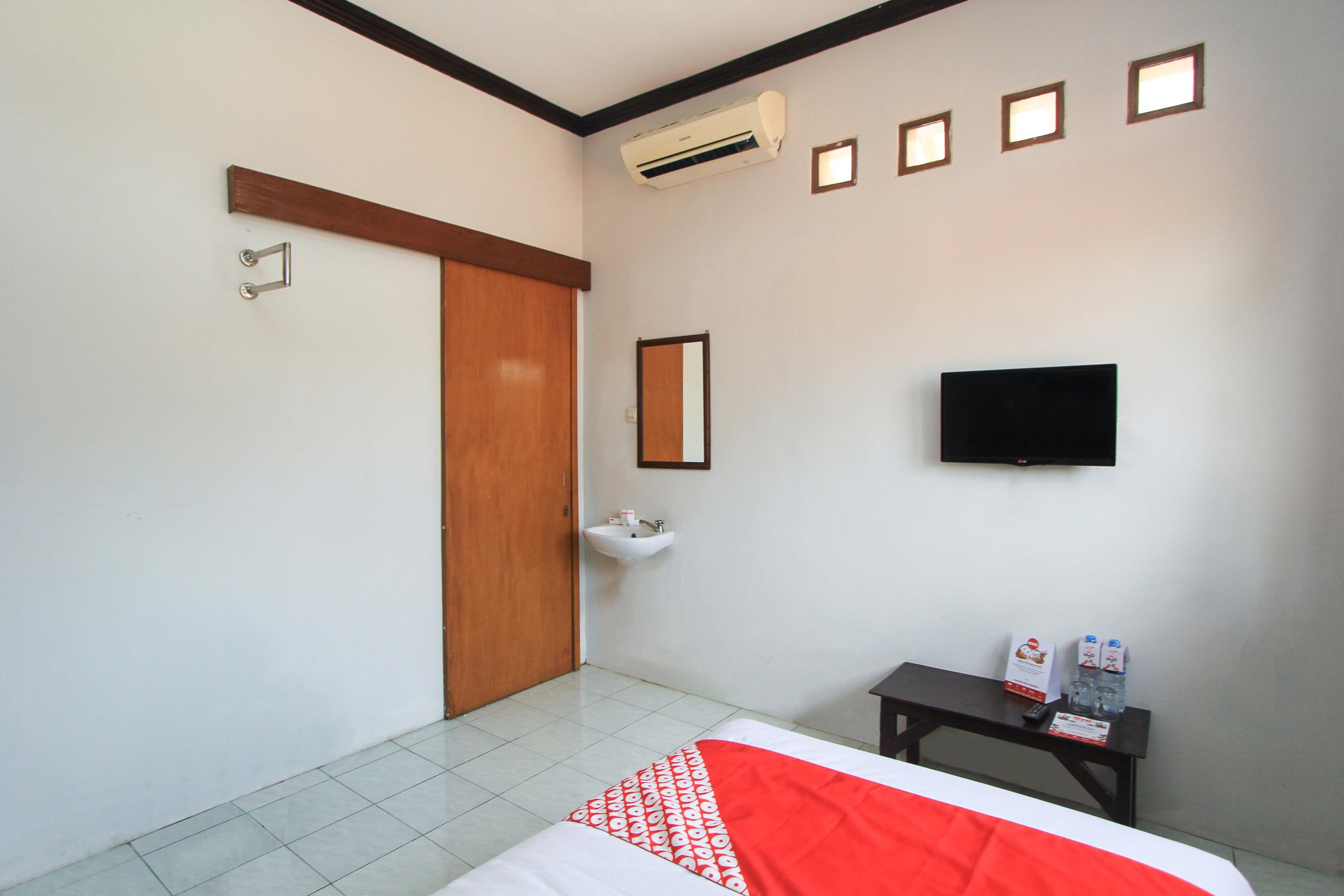 Santo Guest House Tropodo Brebek Buitenkant foto