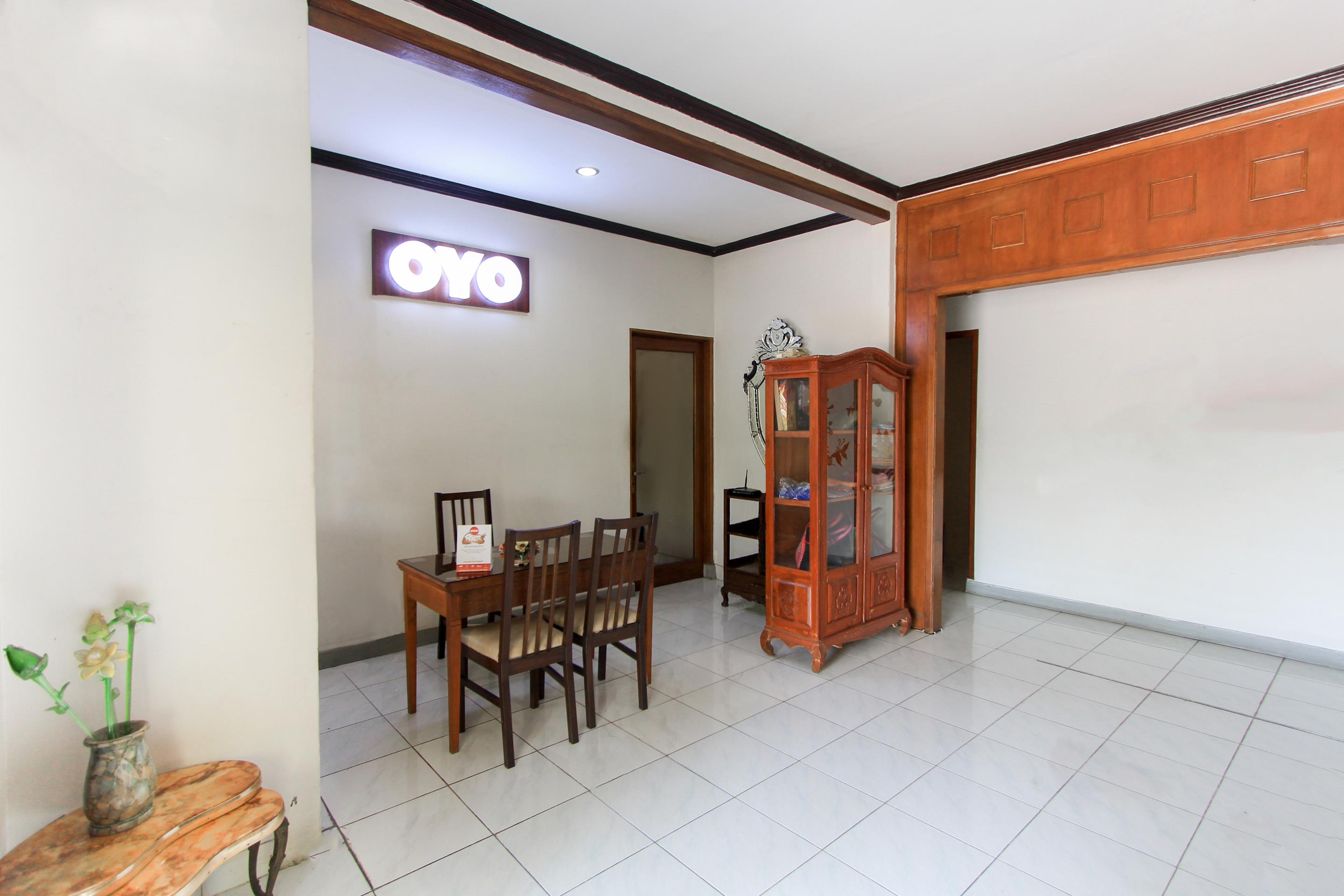 Santo Guest House Tropodo Brebek Buitenkant foto