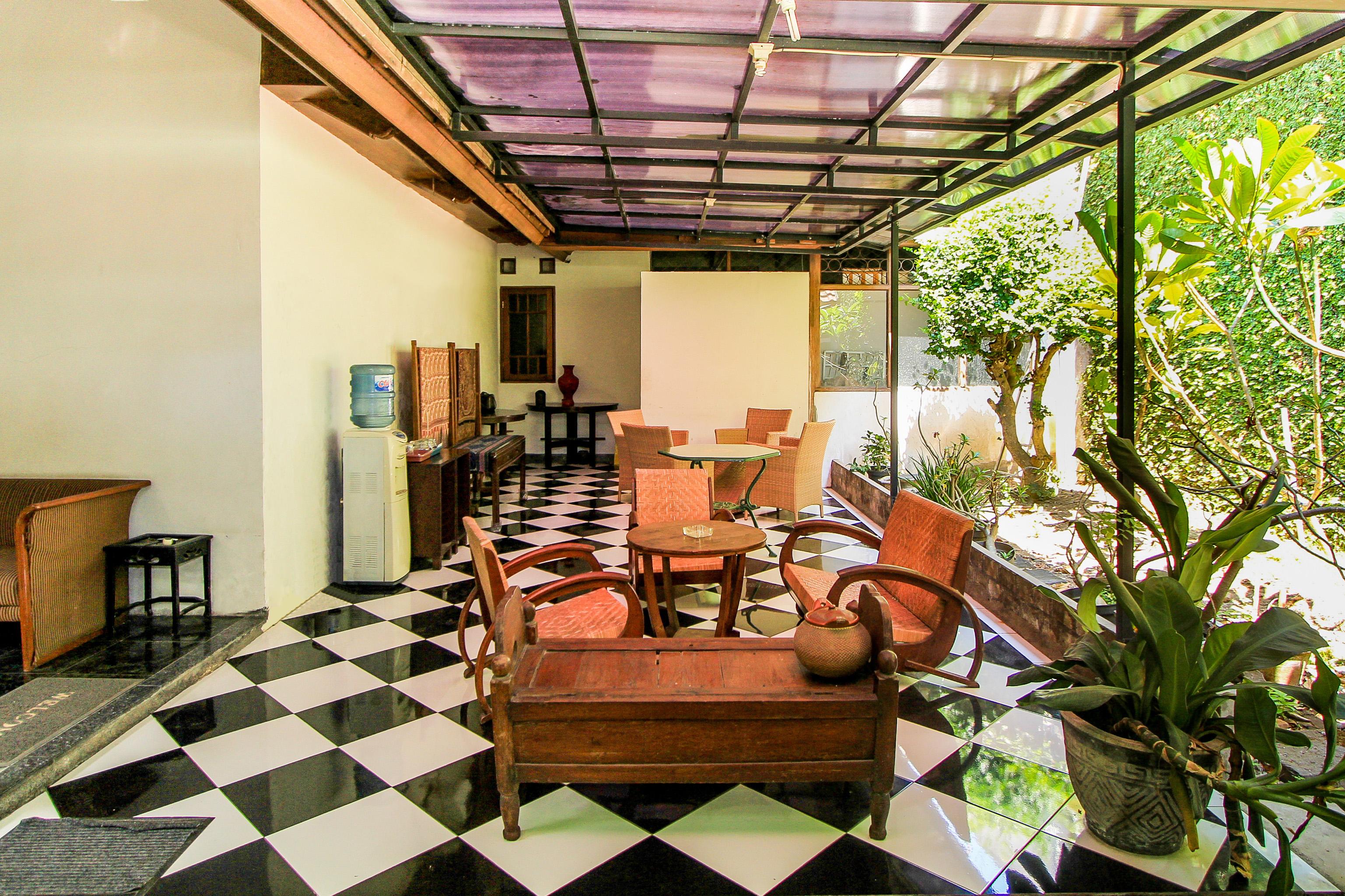 Santo Guest House Tropodo Brebek Buitenkant foto