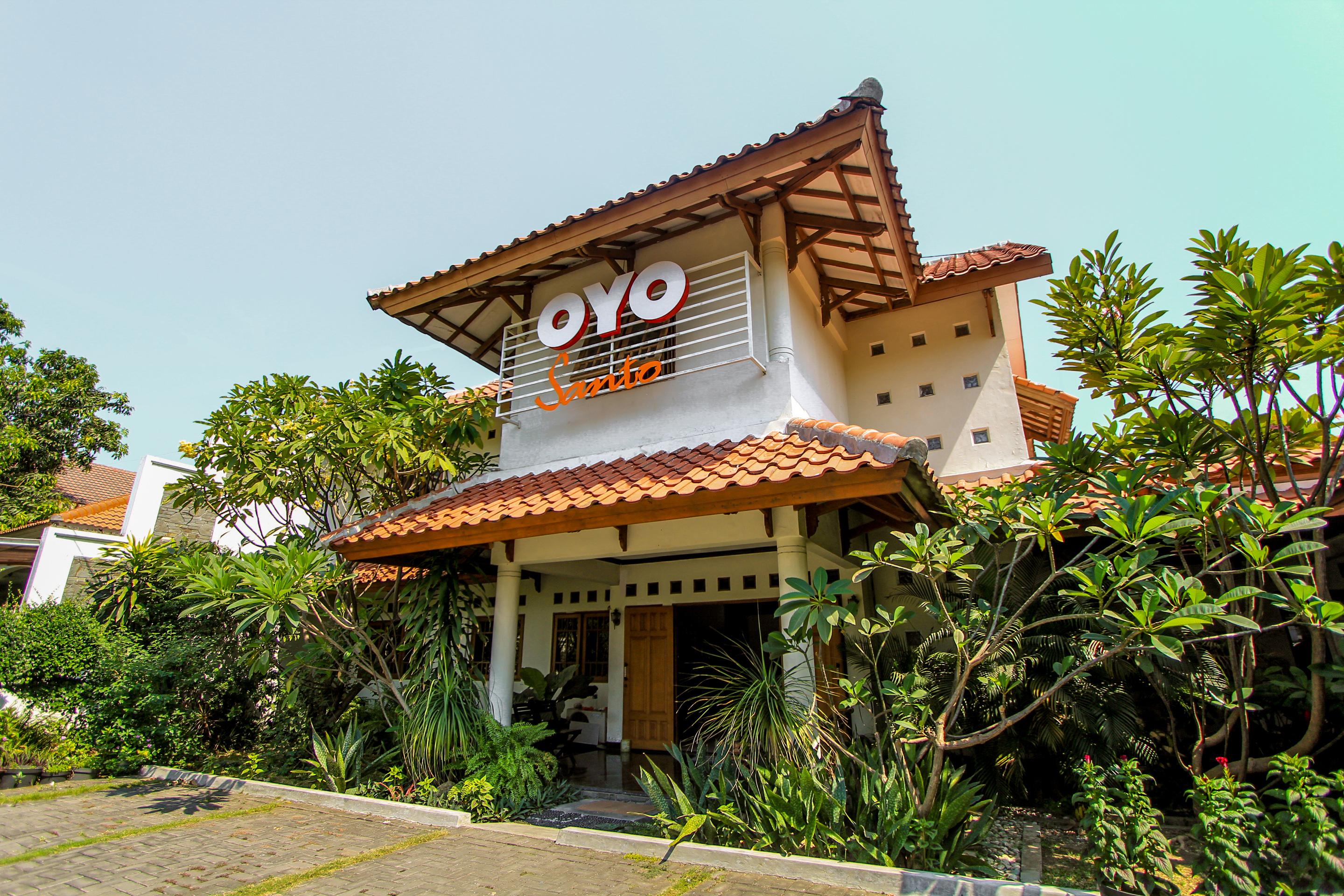 Santo Guest House Tropodo Brebek Buitenkant foto
