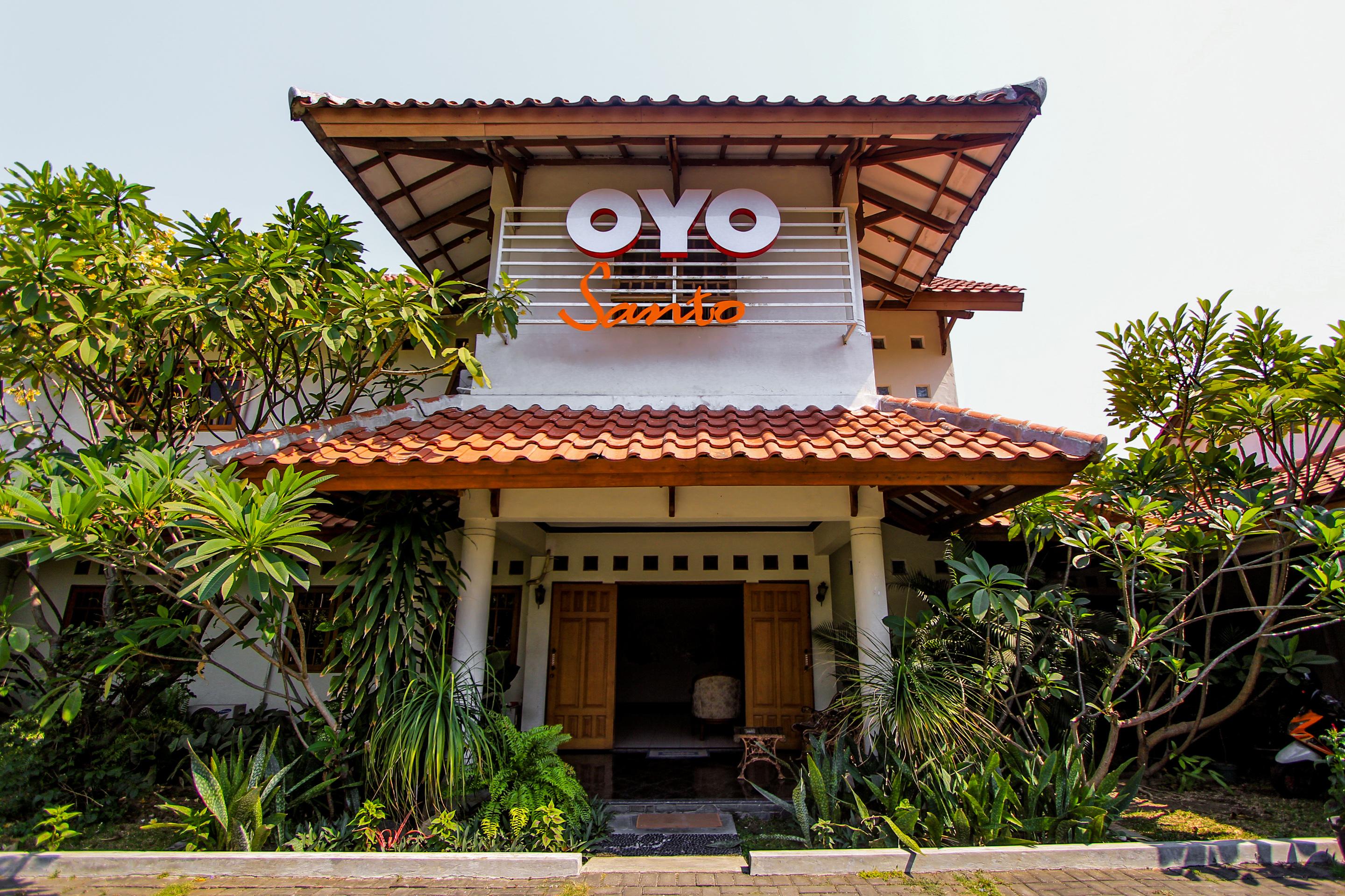 Santo Guest House Tropodo Brebek Buitenkant foto