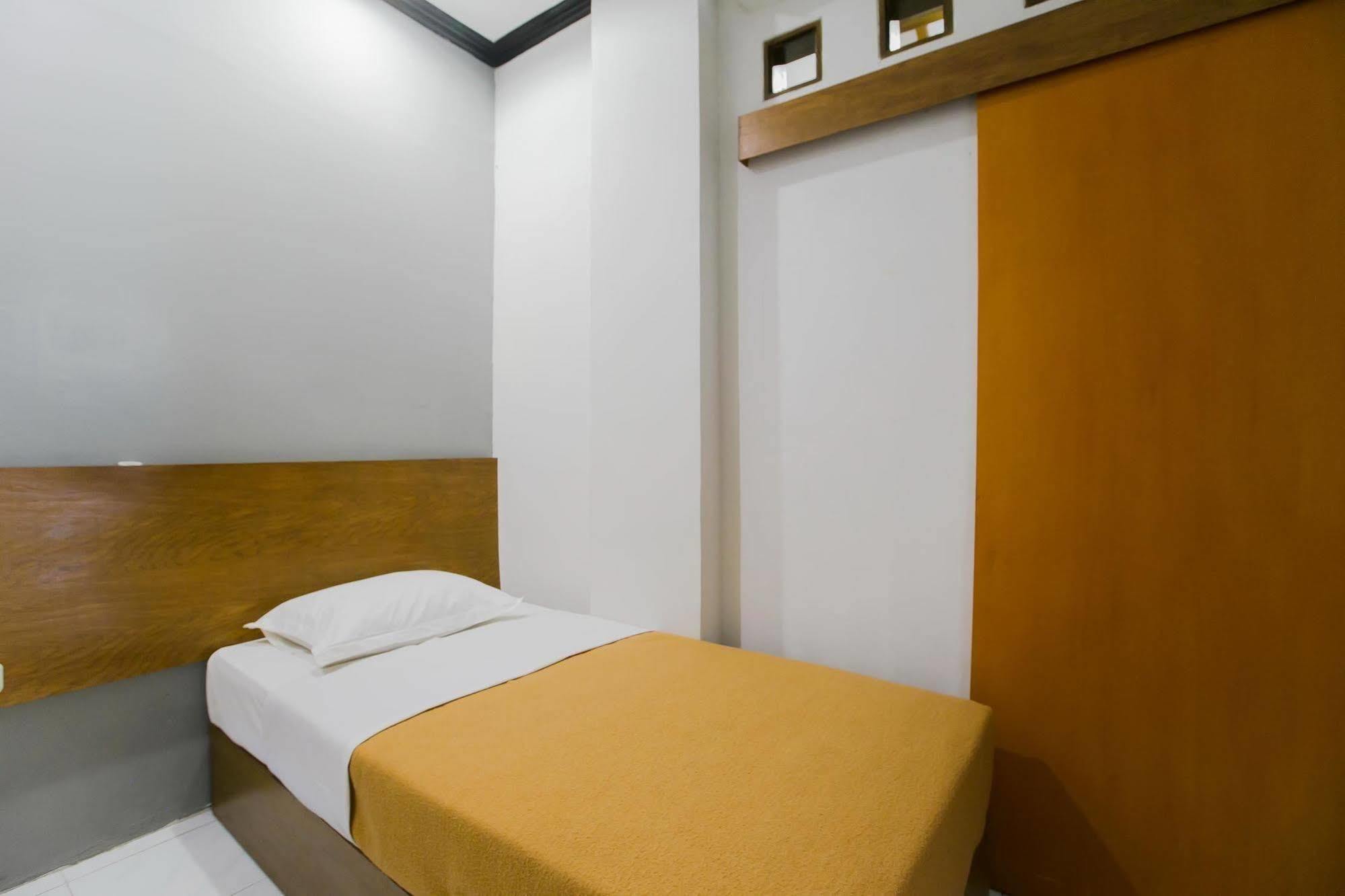 Santo Guest House Tropodo Brebek Buitenkant foto